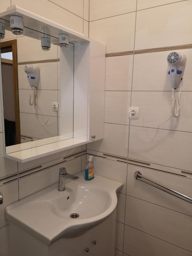 Apartmani Dada Starigrad Paklenica Ngoại thất bức ảnh