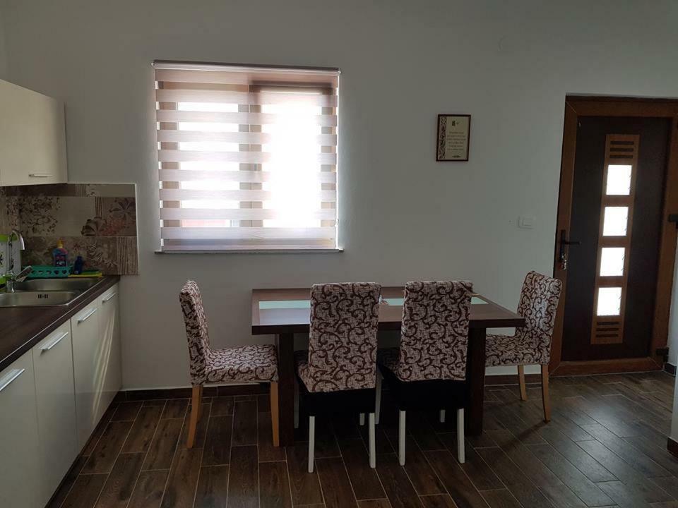 Apartmani Dada Starigrad Paklenica Ngoại thất bức ảnh