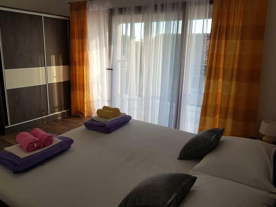 Apartmani Dada Starigrad Paklenica Ngoại thất bức ảnh