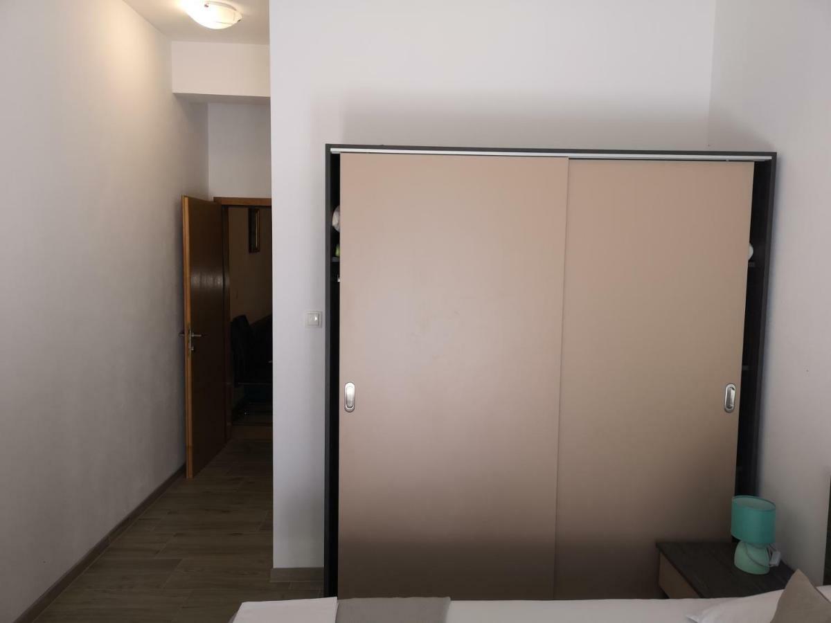 Apartmani Dada Starigrad Paklenica Ngoại thất bức ảnh