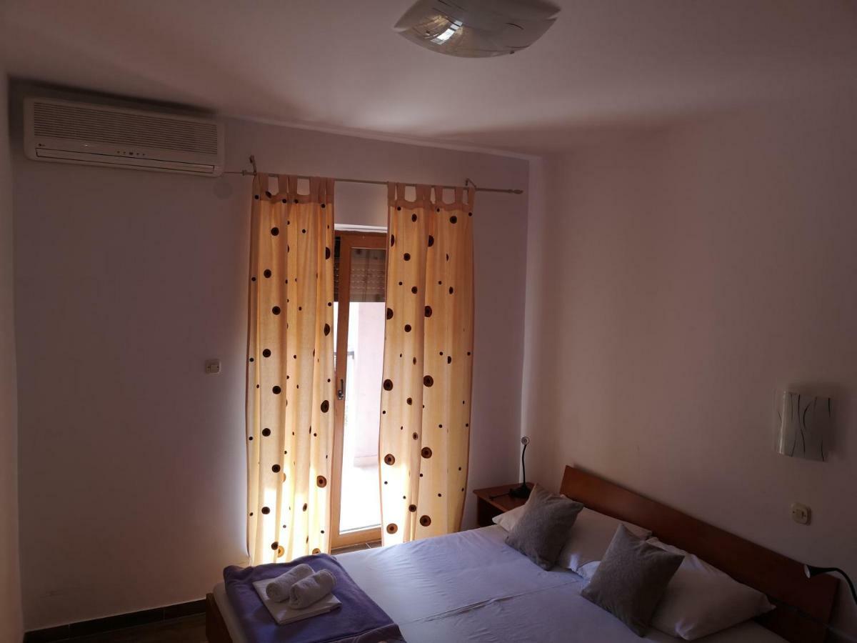 Apartmani Dada Starigrad Paklenica Ngoại thất bức ảnh