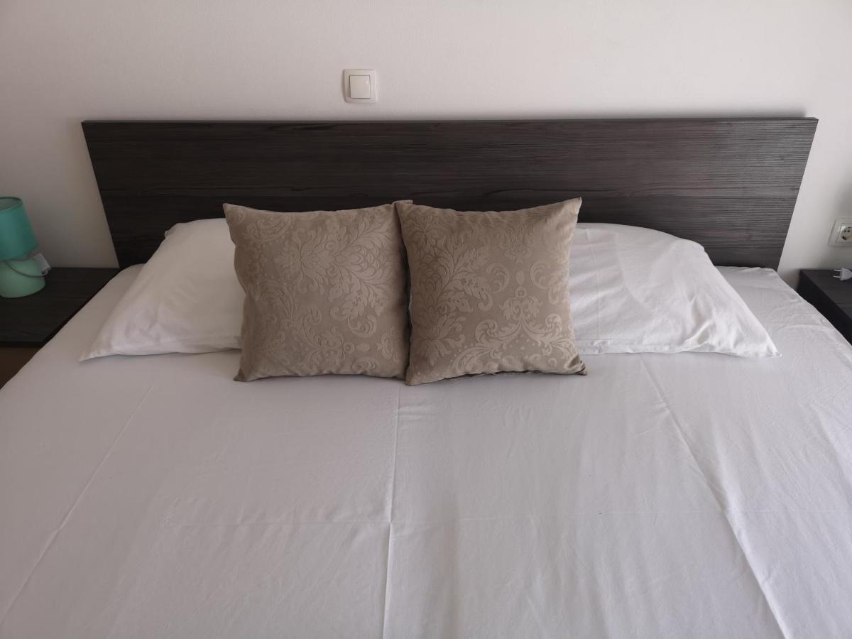 Apartmani Dada Starigrad Paklenica Ngoại thất bức ảnh